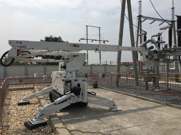 案例3-湖北电科院110kV变电站带电作业机器人项目