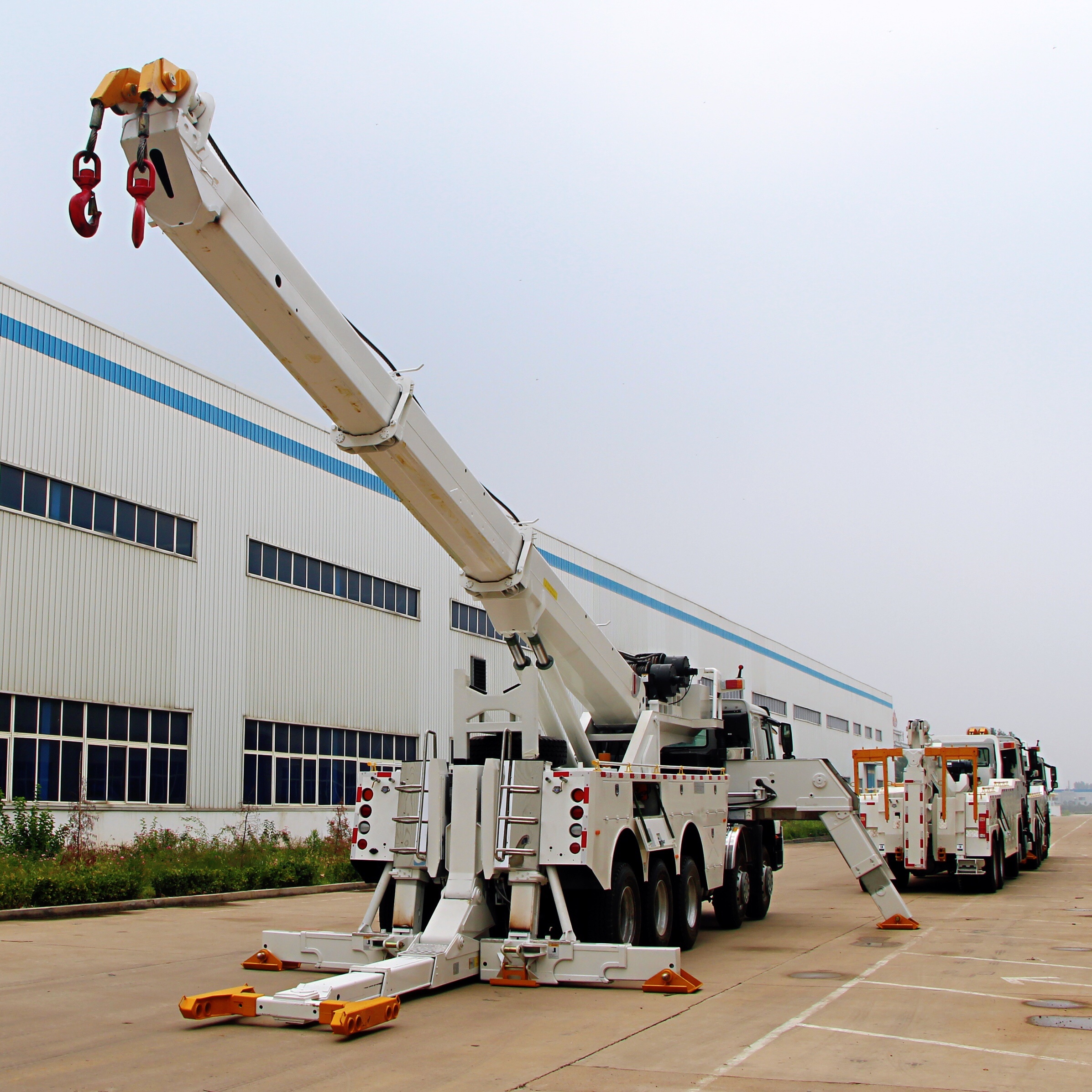 旋转吊清障车-3